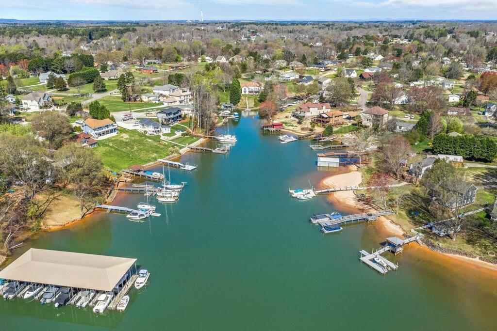 Cozy Lake Home - Jacuzzi King Bed Marina Access Mooresville Esterno foto